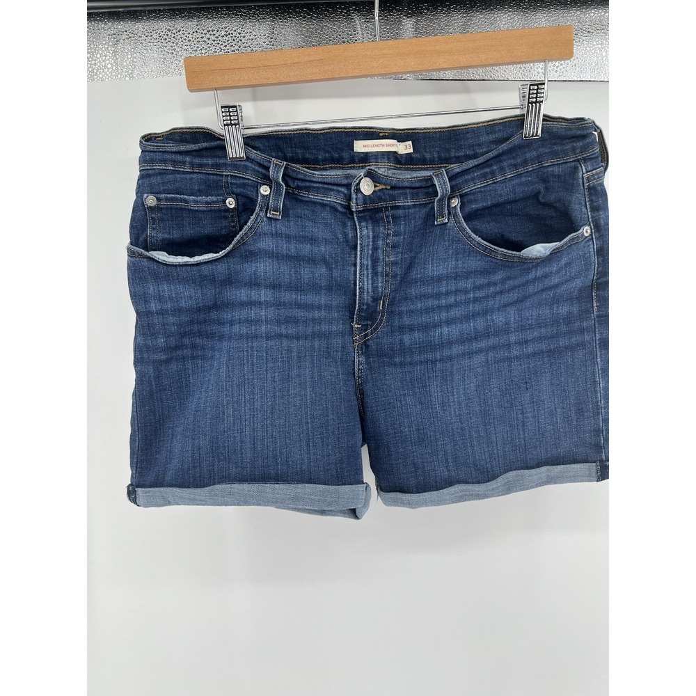 Levi's Mid-Length Jean Shorts Women's Size 33 Blue Medium Wash Denim